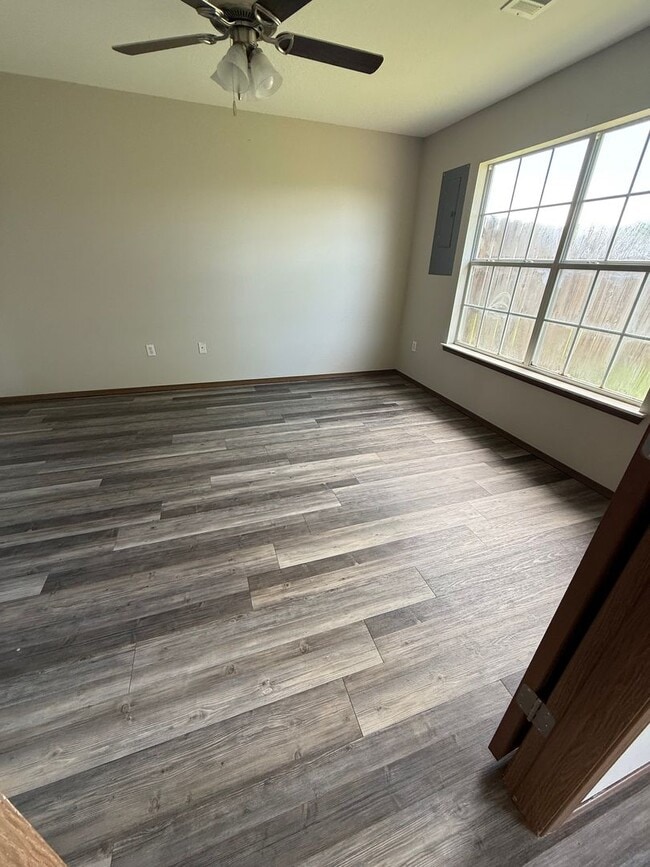 Building Photo - 1504 Fianna Pl Ct