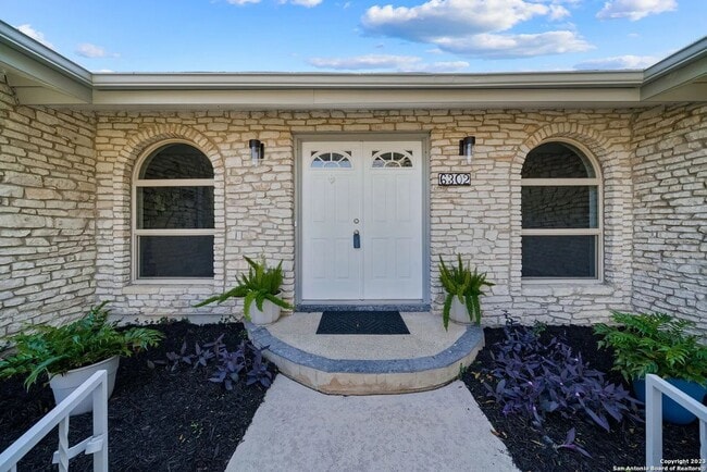 Photo - 6302 Handsome Lake Dr House