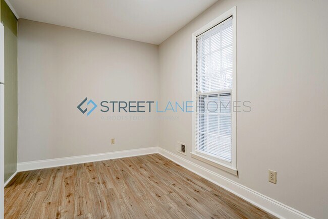 Foto del edificio - $200 off first month or Amazon Gift Card b...