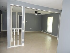 Building Photo - 12507 New Rochelle Ct