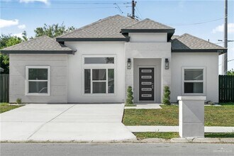 Building Photo - 18 Torreon St