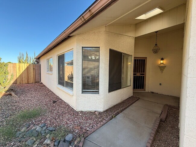Foto del edificio - Charming 3BR Home on Golf Course with Scen...