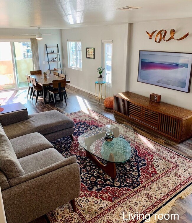 Foto del edificio - 3 bed updated OB townhome, near beach