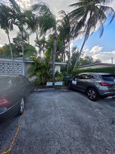 Foto del edificio - 2832 SW 37th Ave