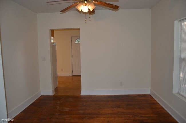 Building Photo - 2 br, 1 bath House - 218 Porter Ave