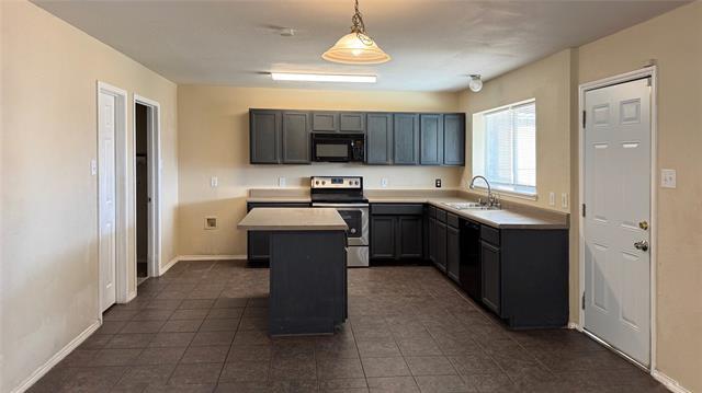 Foto del edificio - 3505 Truman St