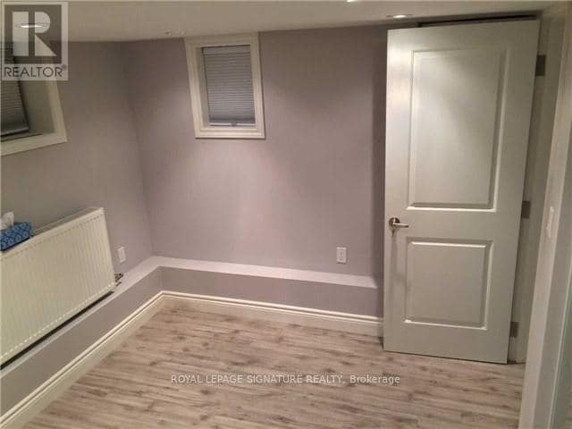 Photo du bâtiment - 66 Condor Ave