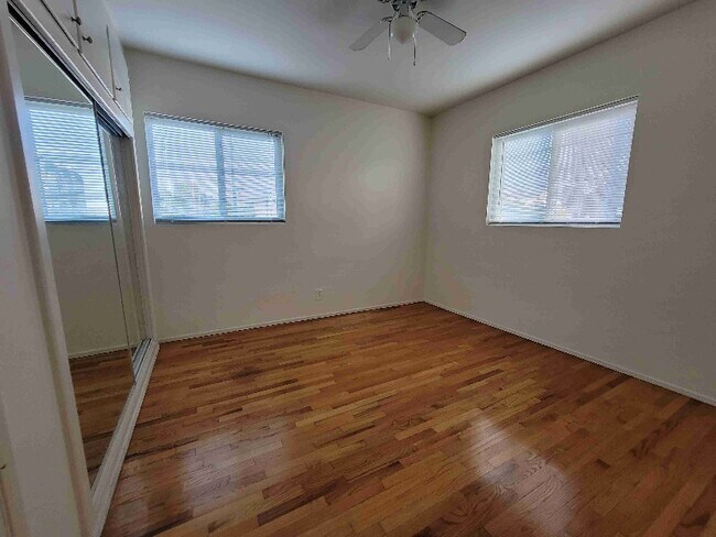 Foto del edificio - 2364 Walgrove Ave