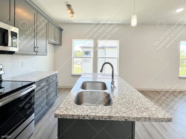 Foto del edificio - 3 br, 2 bath House - 4423 Brinkley St B B