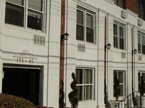 Building Photo - 175-45 88th Ave