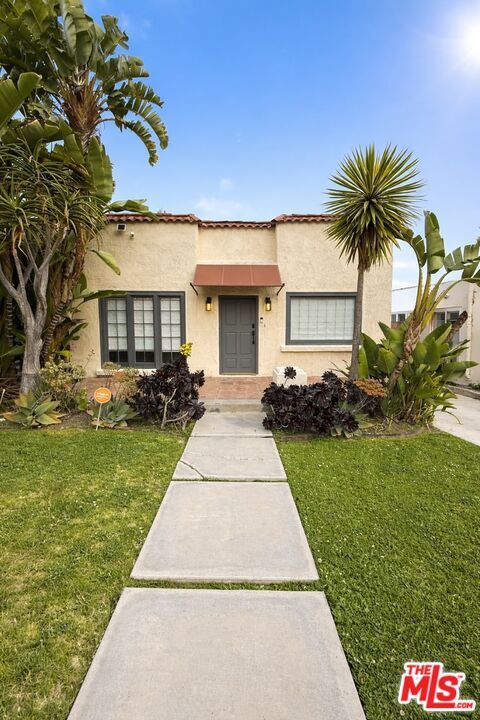 Foto del edificio - 1636 Courtney Ave