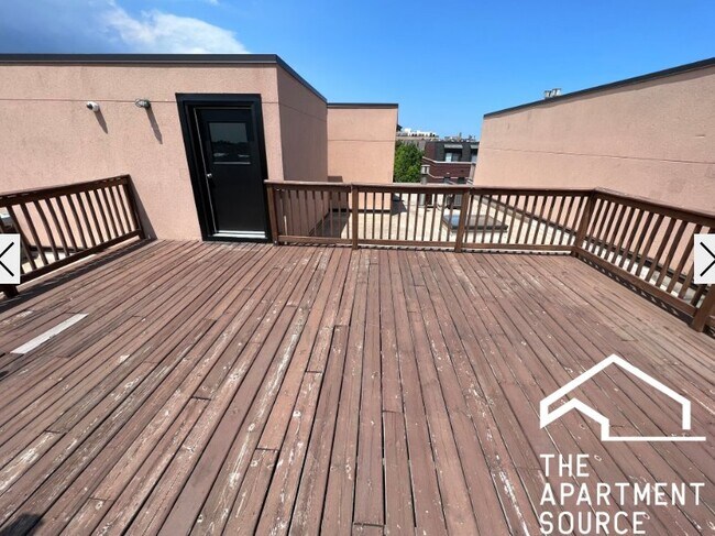 Photo - 1760 W Wrightwood Ave Apartment