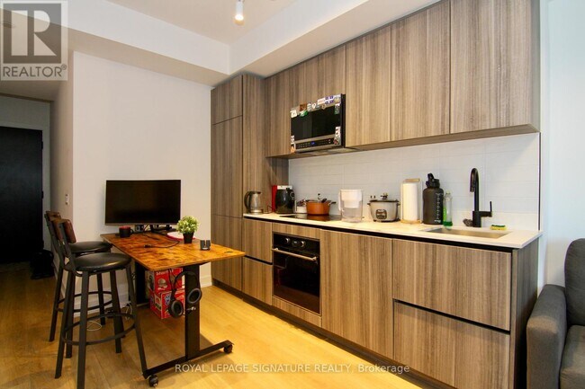 Photo du bâtiment - 117 Broadway Ave