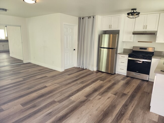 Foto del edificio - 19113 Bessemer St