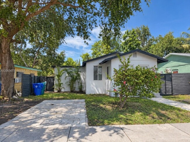 Building Photo - 135 NW 68th St