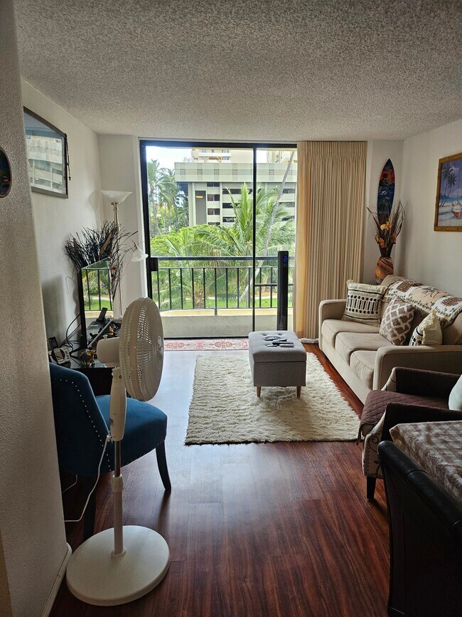 Foto del edificio - 440 Seaside Ave