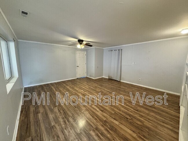 Foto del edificio - 993 E 200 N