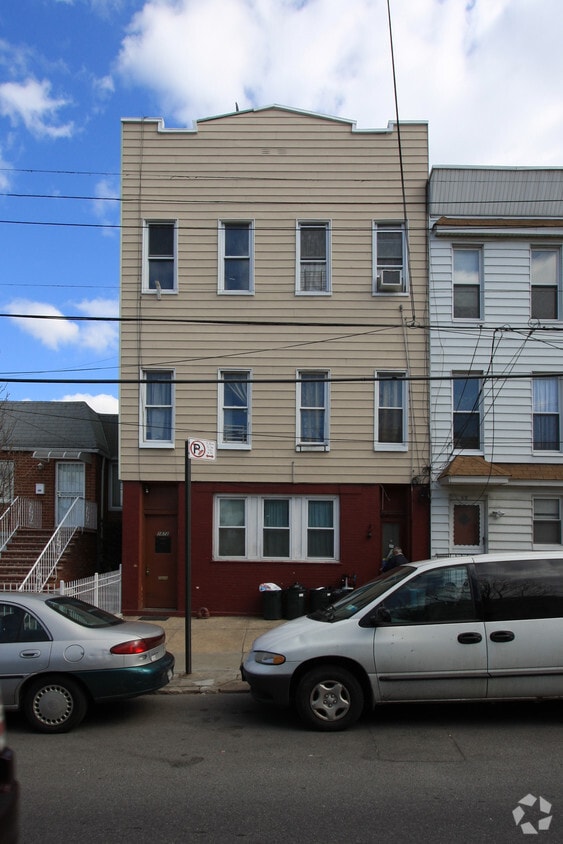 1872 Starr St, Ridgewood, NY 11385 Apartments in Ridgewood, NY