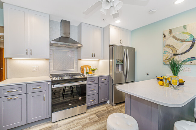 New (2024) Kitchen - 130 E Northwest Hwy