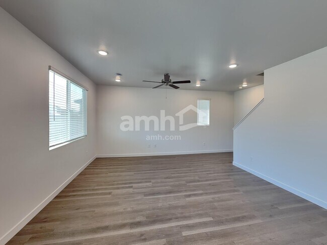 Building Photo - 9725 W Luxton Ln