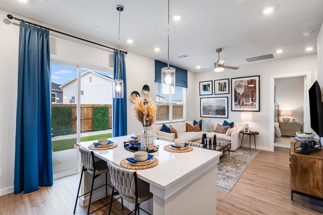 Yardly Elm apartments — community photo - Yardly Elm