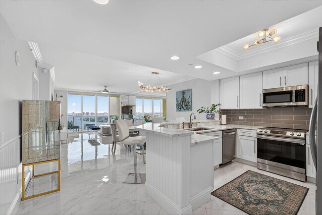 Foto del edificio - 2650 Lake Shore Dr