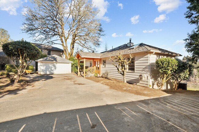 Building Photo - Lake Oswego Four Bedroom Home with View of...