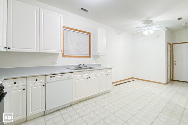 Foto del edificio - 1528 W Cortez St