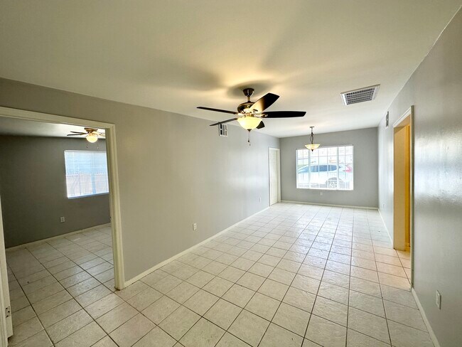 Building Photo - 18808 Stagg St