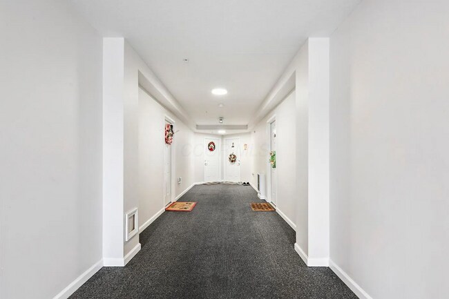 Building Photo - 1695 Berrancher Dr