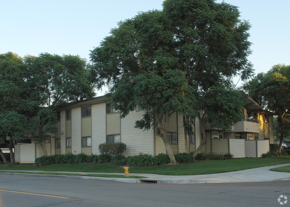 Primary Photo - 307 Sheridan St