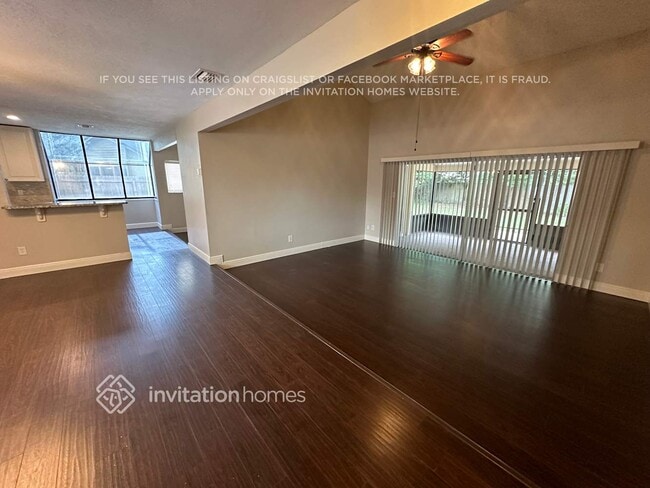 Foto del edificio - 3908 Woodglade Cove