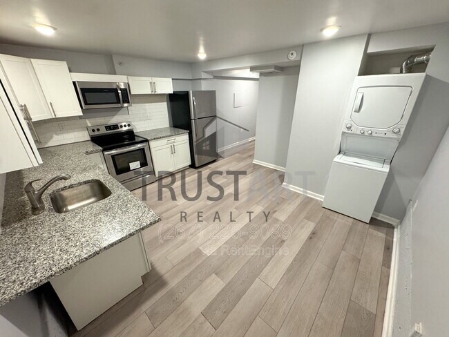 Foto del edificio - 5448 Springfield Ave