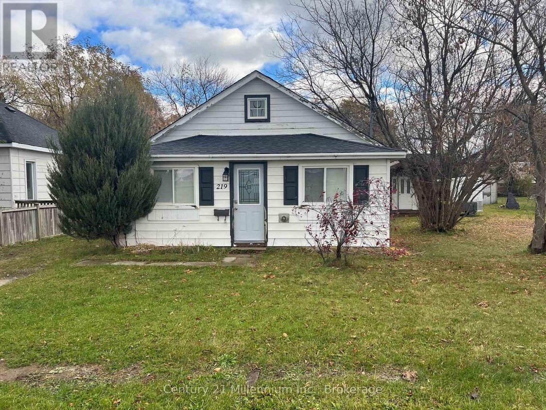 Photo principale - 219 Spruce St