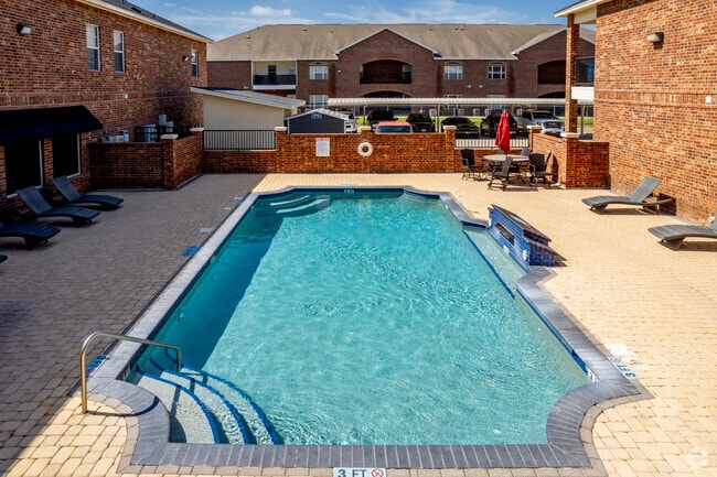 Piscina - Mission Terrace Phase I & II Apartments