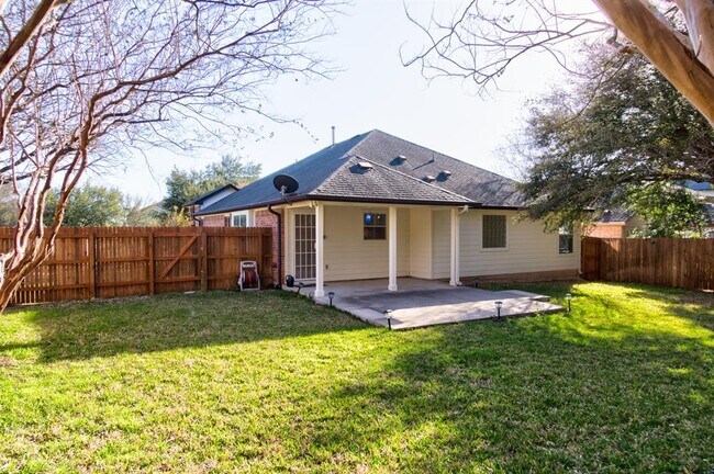 Building Photo - 10700 Beard Ave