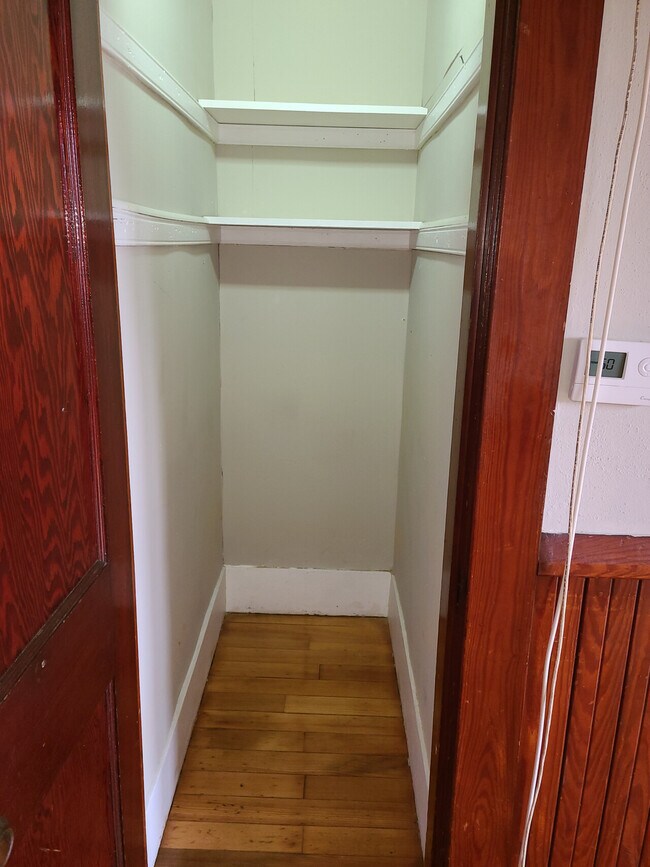 Building Photo - 151 PULLEN