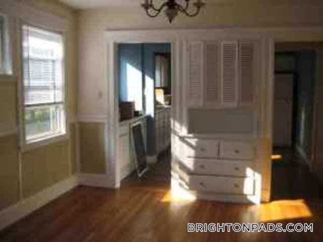 Building Photo - 45 Harriet St