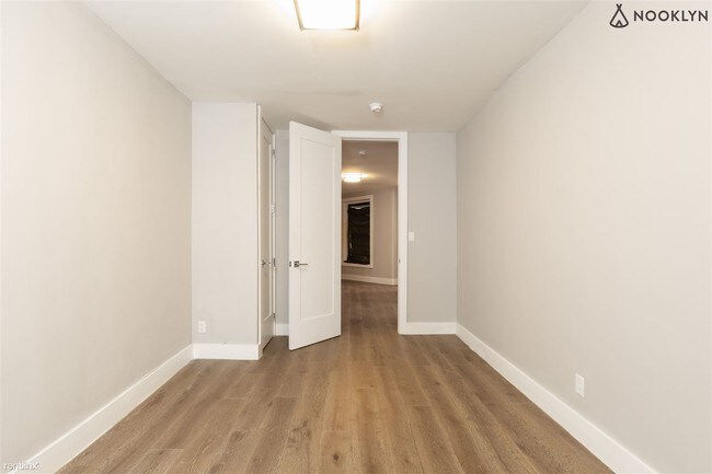 Building Photo - 2 br, 1 bath  - 234 E 116th St