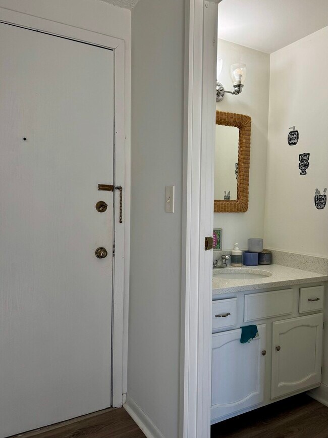 Foto del edificio - 13 Parkside Ct