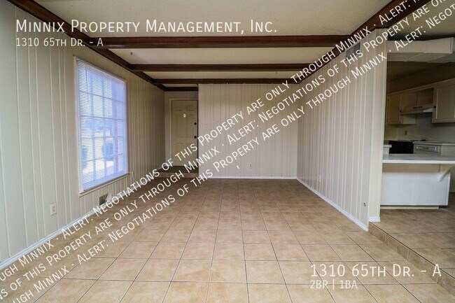 Foto del edificio - 1310 65th Dr. #A