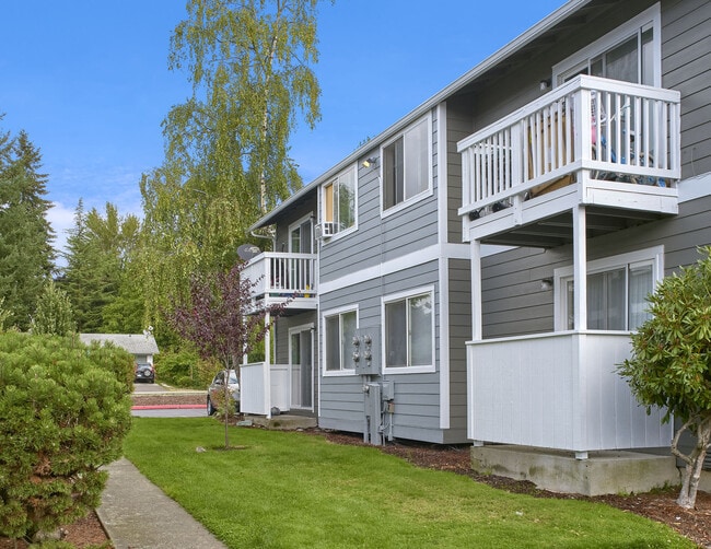 Irwin Park apartments — community photo - Irwin Park