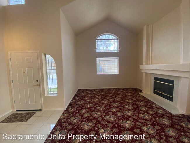 Foto del edificio - 3 br, 2.5 bath House - 2410 Fallwater Lane