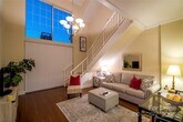 Foto principal - 300 W 5th St