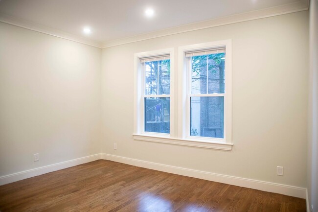 Building Photo - HOT ALLSTON LISTING!!!!