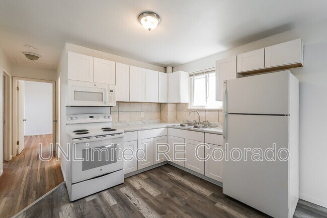 Foto del edificio - 1014 N Raleigh St