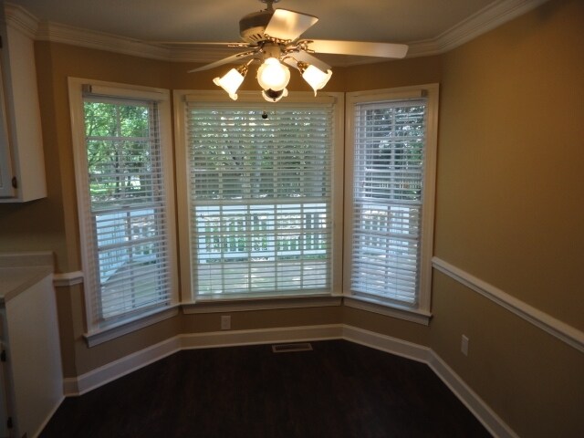 Foto del edificio - 506 Vintage Grove Ln