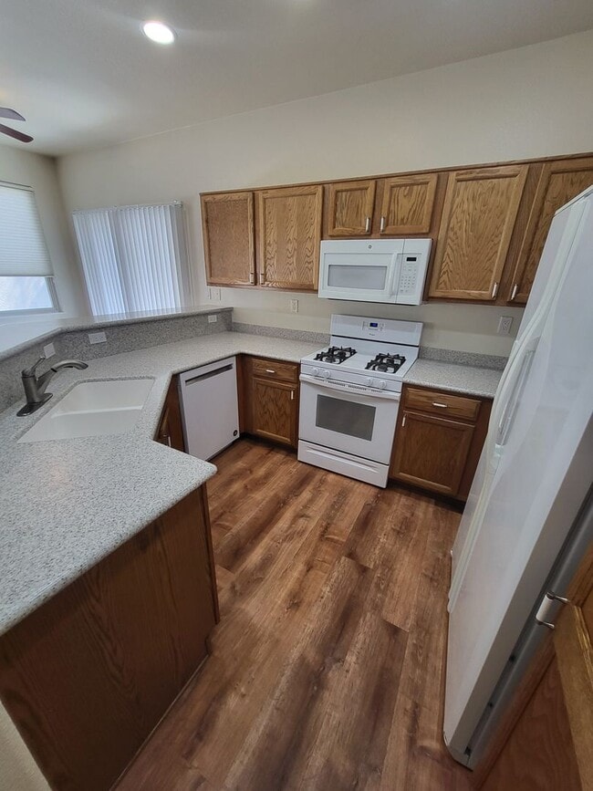 Building Photo - 1267 Quail Run Dr