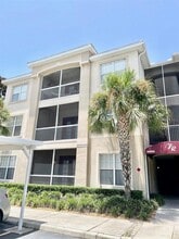 Building Photo - 3000 Laurel Park Ln