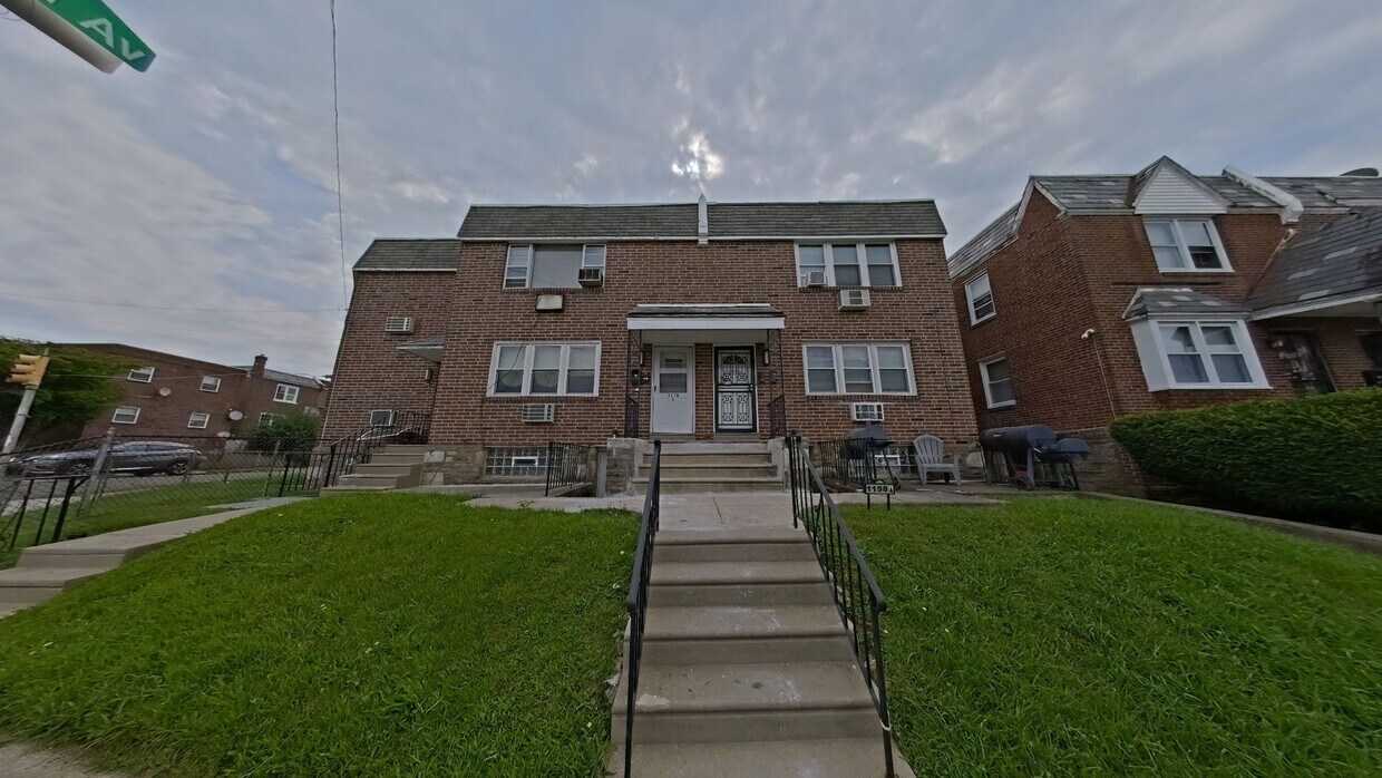 1198 1/2 E UPSAL ST #C - 1198 1/2 E UPSAL ST #C